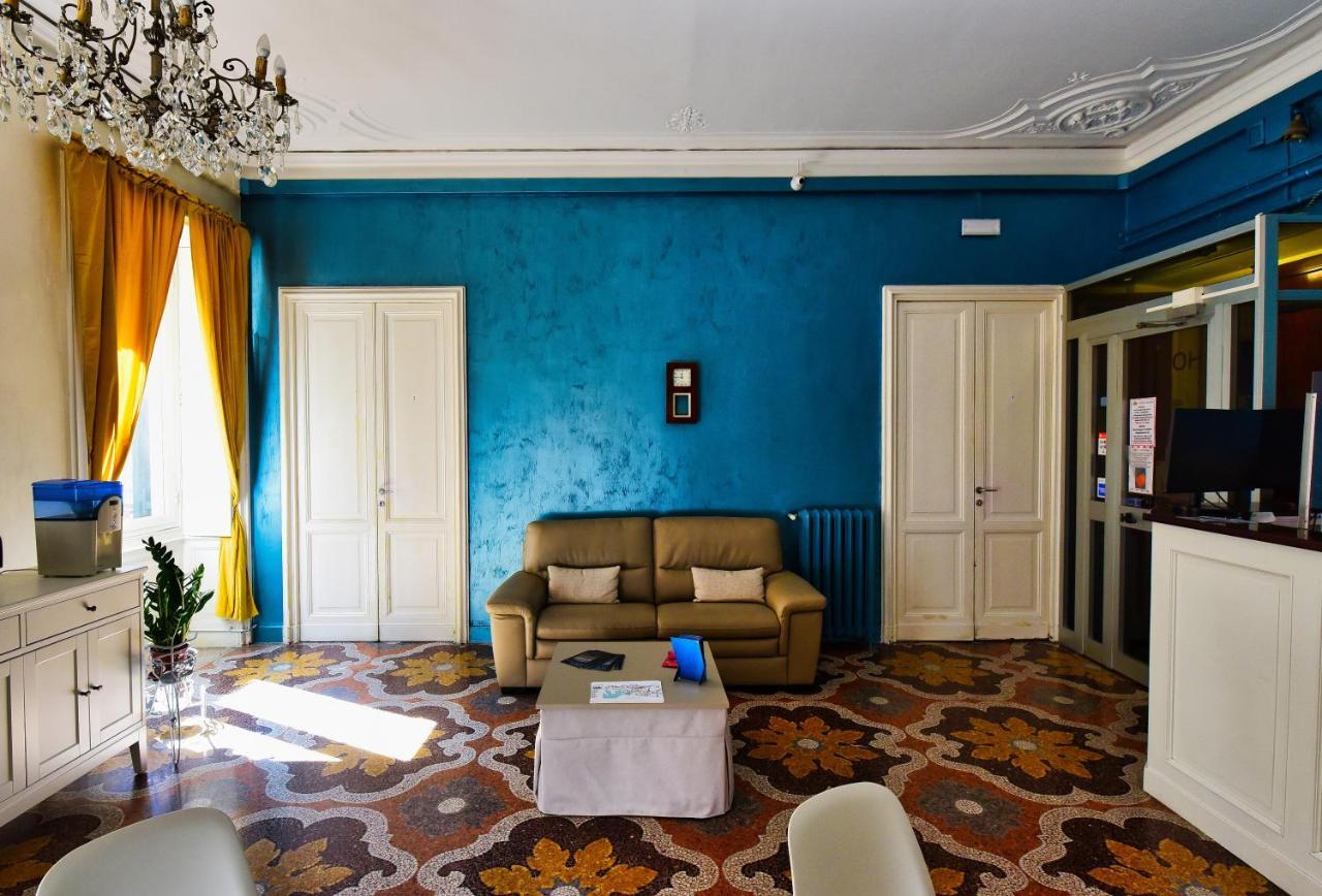 Hotel Suisse Janov Exteriér fotografie